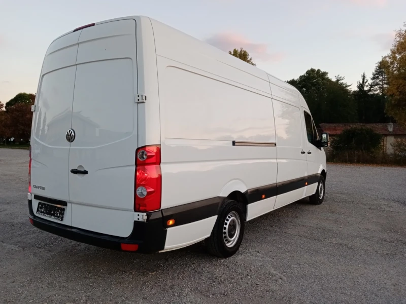 VW Crafter Макси база, снимка 6 - Бусове и автобуси - 47596236