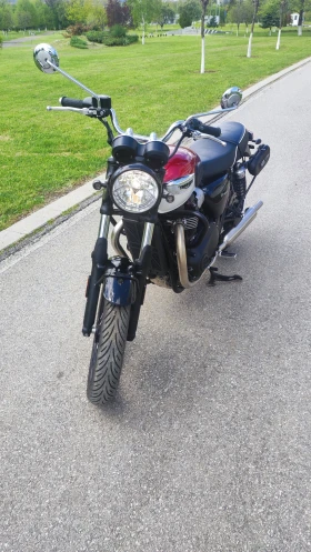 ����� �� �������� �� Triumph Bonneville T 100