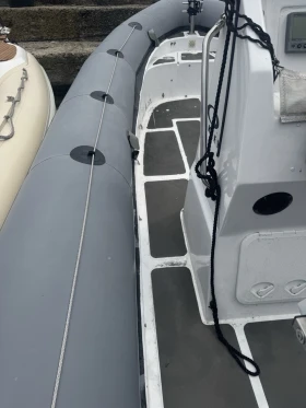 Надуваема лодка Yamaha, снимка 3