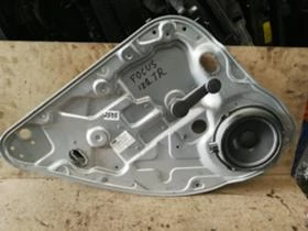 Стъклоповдигач заден ляв  Ford Focus C-Max  , снимка 1