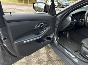 BMW 330 e * CARFAX * М ПАКЕТ * ЦЕНА ДО БЪЛГАРИЯ, снимка 9