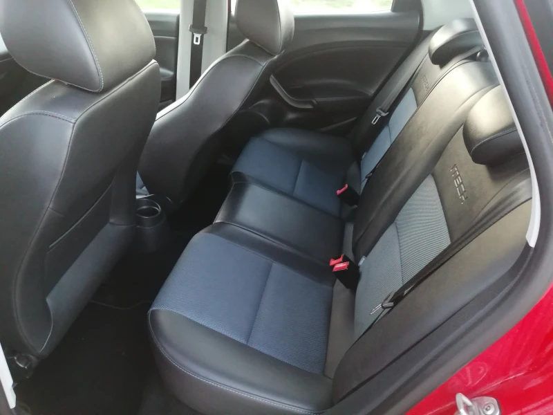 Seat Ibiza 1.2 ITECH 105k 4 цилиндри, снимка 12 - Автомобили и джипове - 44908751