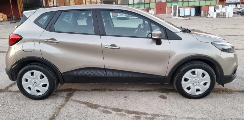 Renault Captur 1.5dci, снимка 6 - Автомобили и джипове - 46869859