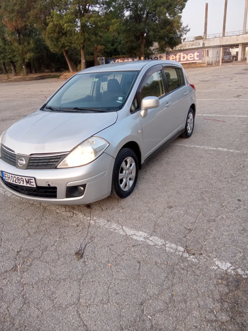 Nissan Tiida, снимка 1 - Автомобили и джипове - 48237728