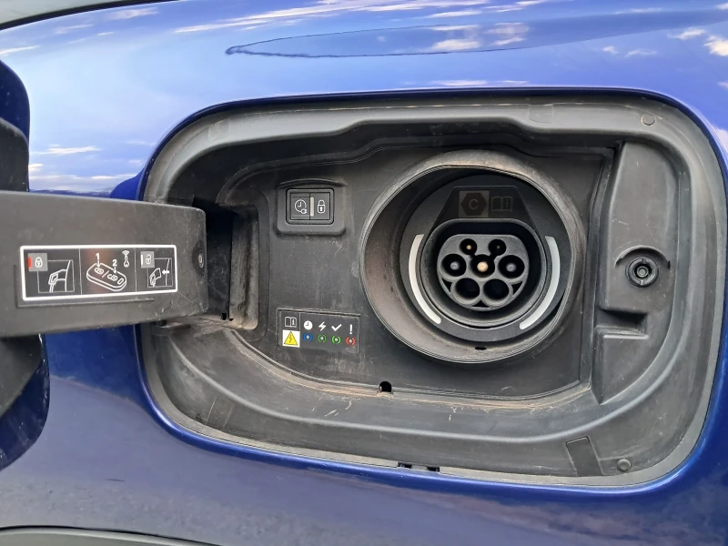 Citroen C5X HYBRID BUSINESS+ 225кс., снимка 8 - Автомобили и джипове - 51298914