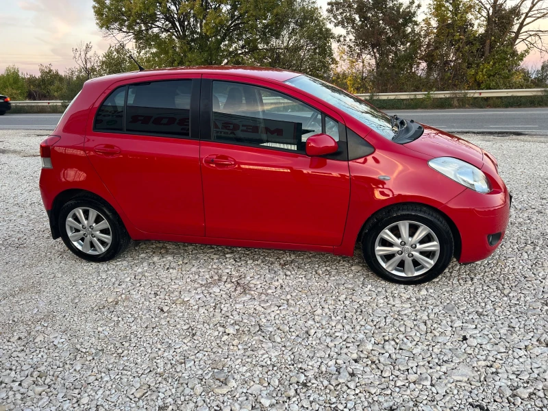 Toyota Yaris 1.4D4D-90p.s-Facelift-Kayless Go!!!, снимка 8 - Автомобили и джипове - 52031250