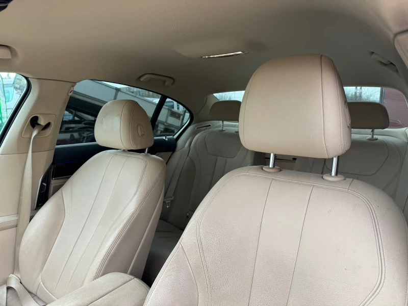 BMW 730 d* М-Sport пакет, снимка 8 - Автомобили и джипове - 52693947