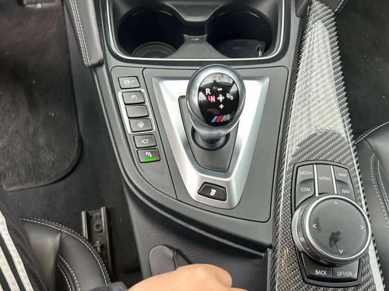 BMW M3 * CARFAX * CARBON PACK * , снимка 13 - Автомобили и джипове - 54132753