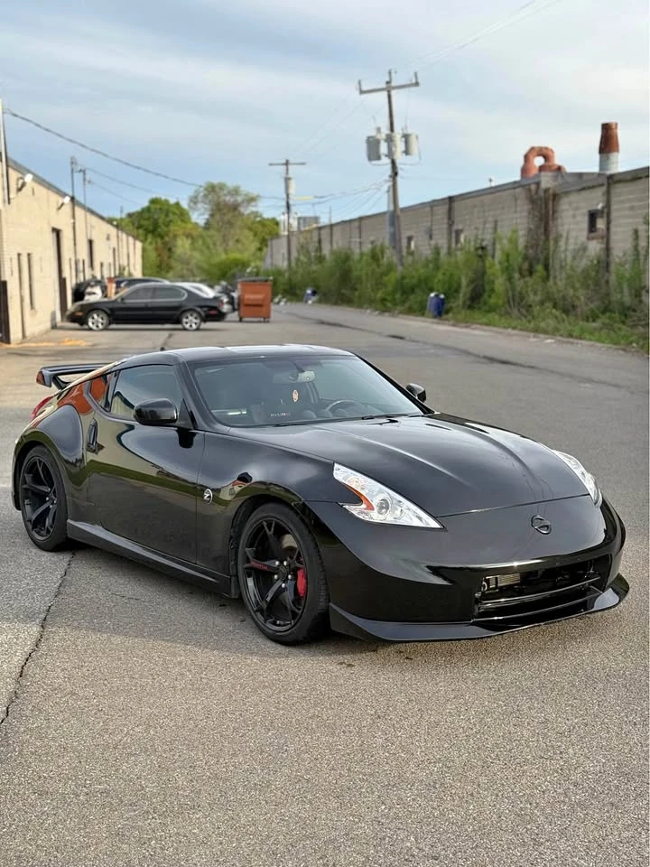 Nissan 370Z * NISMO* АВТОКРЕДОТ БЕЗ ПЪРВОНАЧАЛНА ВНОСКА* , снимка 2 - Автомобили и джипове - 54921309