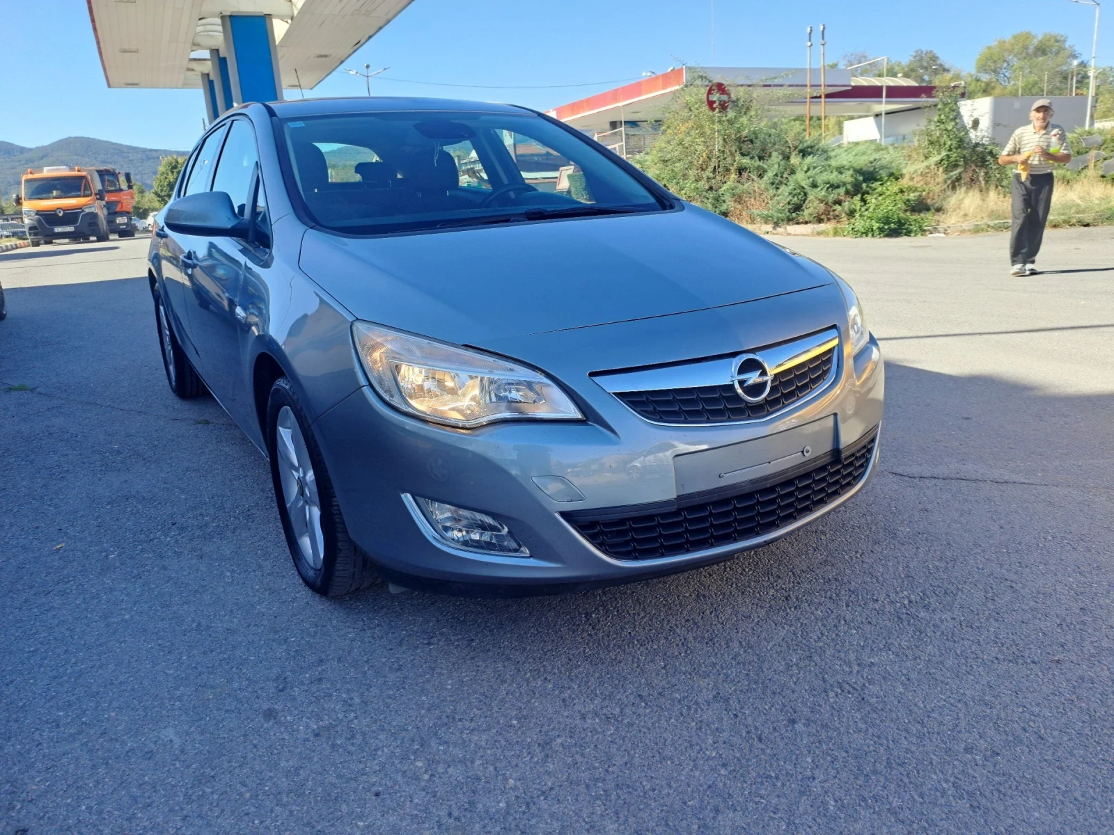 Opel Astra 1.7 d, снимка 1