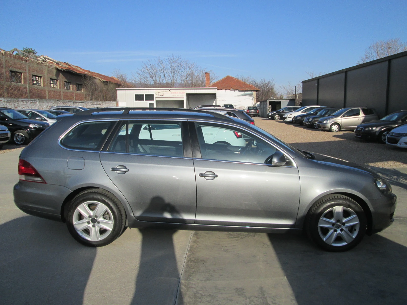 VW Golf 1.6TDI автоматик - изображение 4