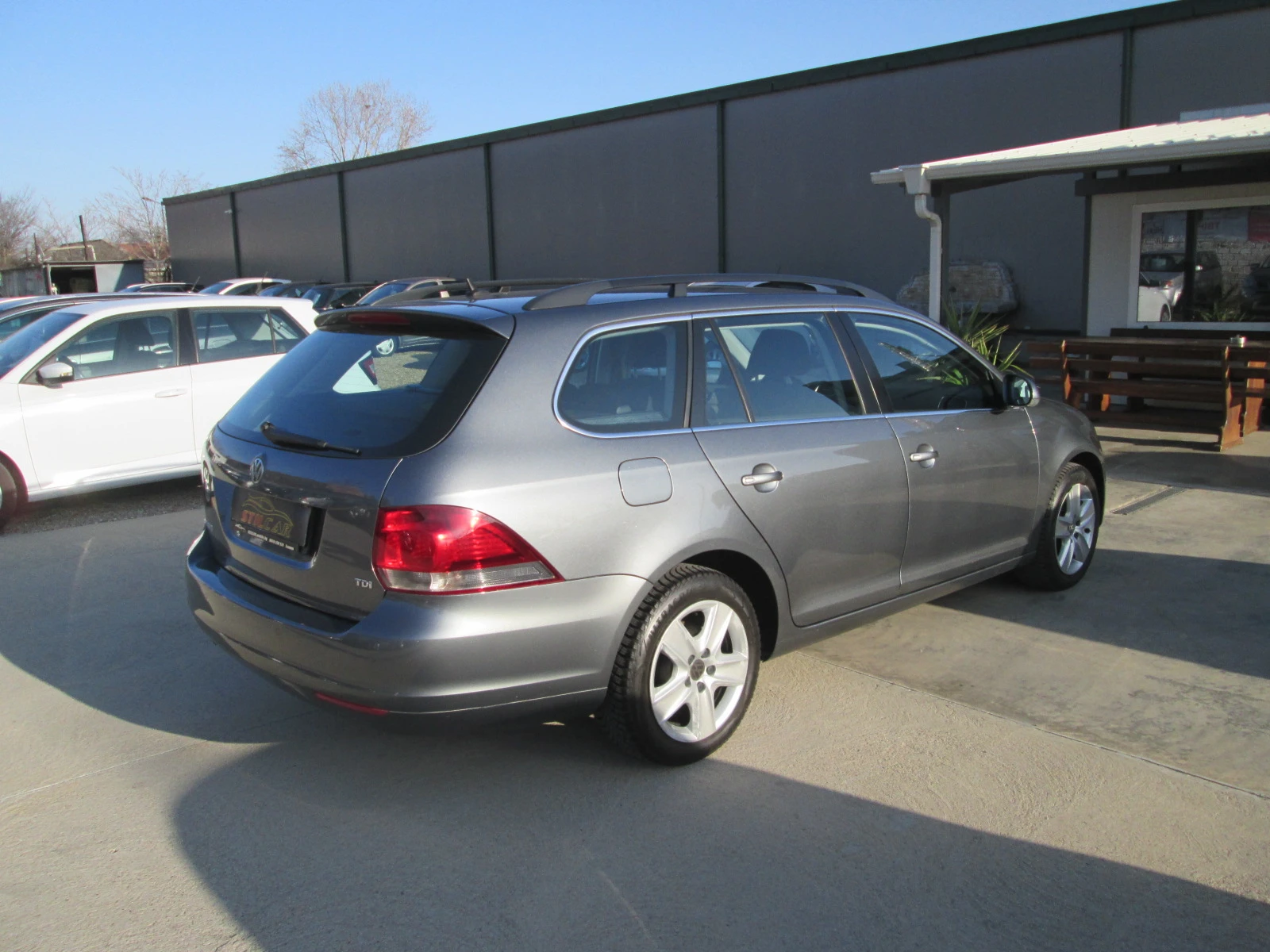 VW Golf 1.6TDI автоматик - изображение 5