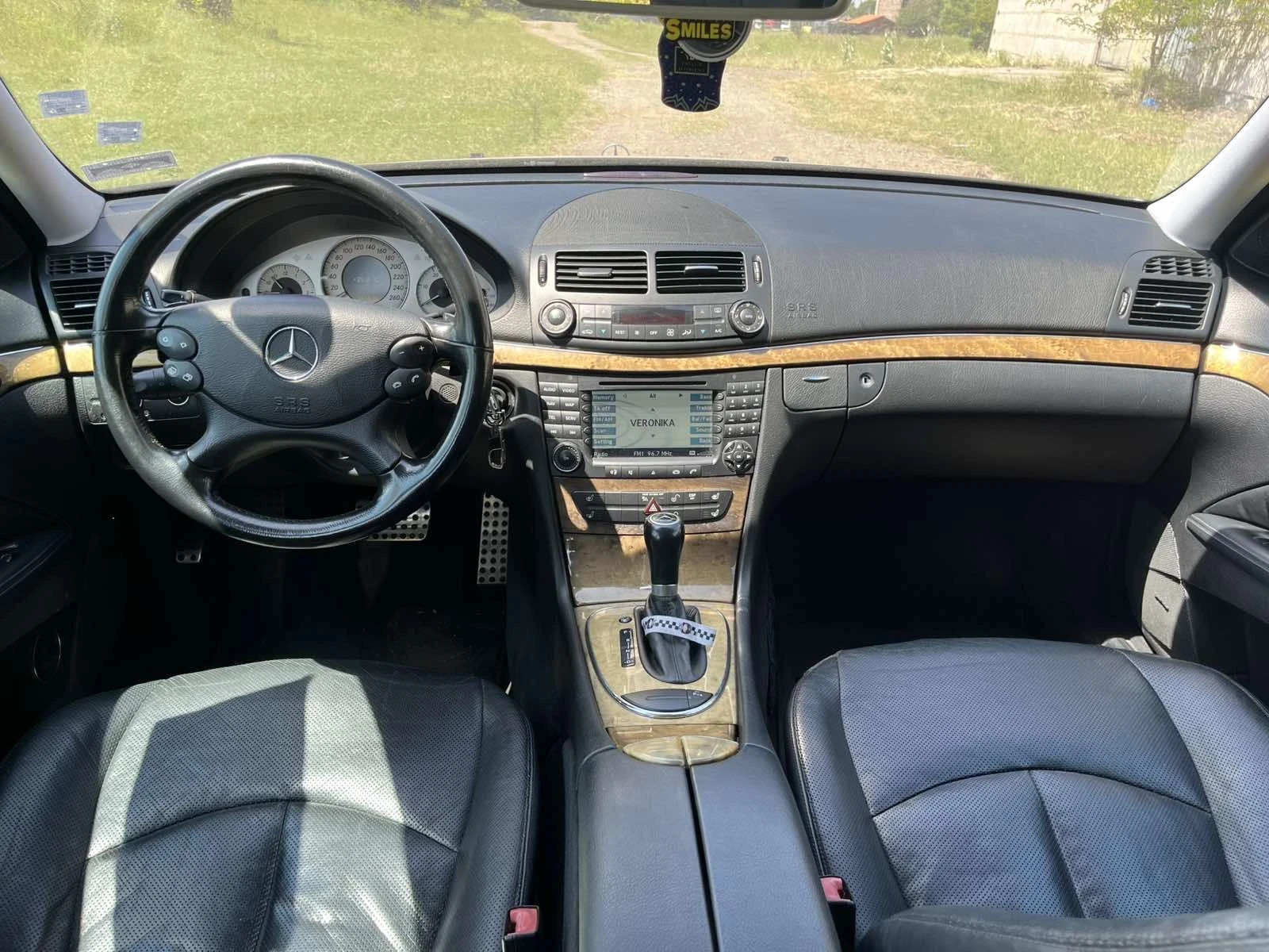 Mercedes-Benz E 320  - изображение 8