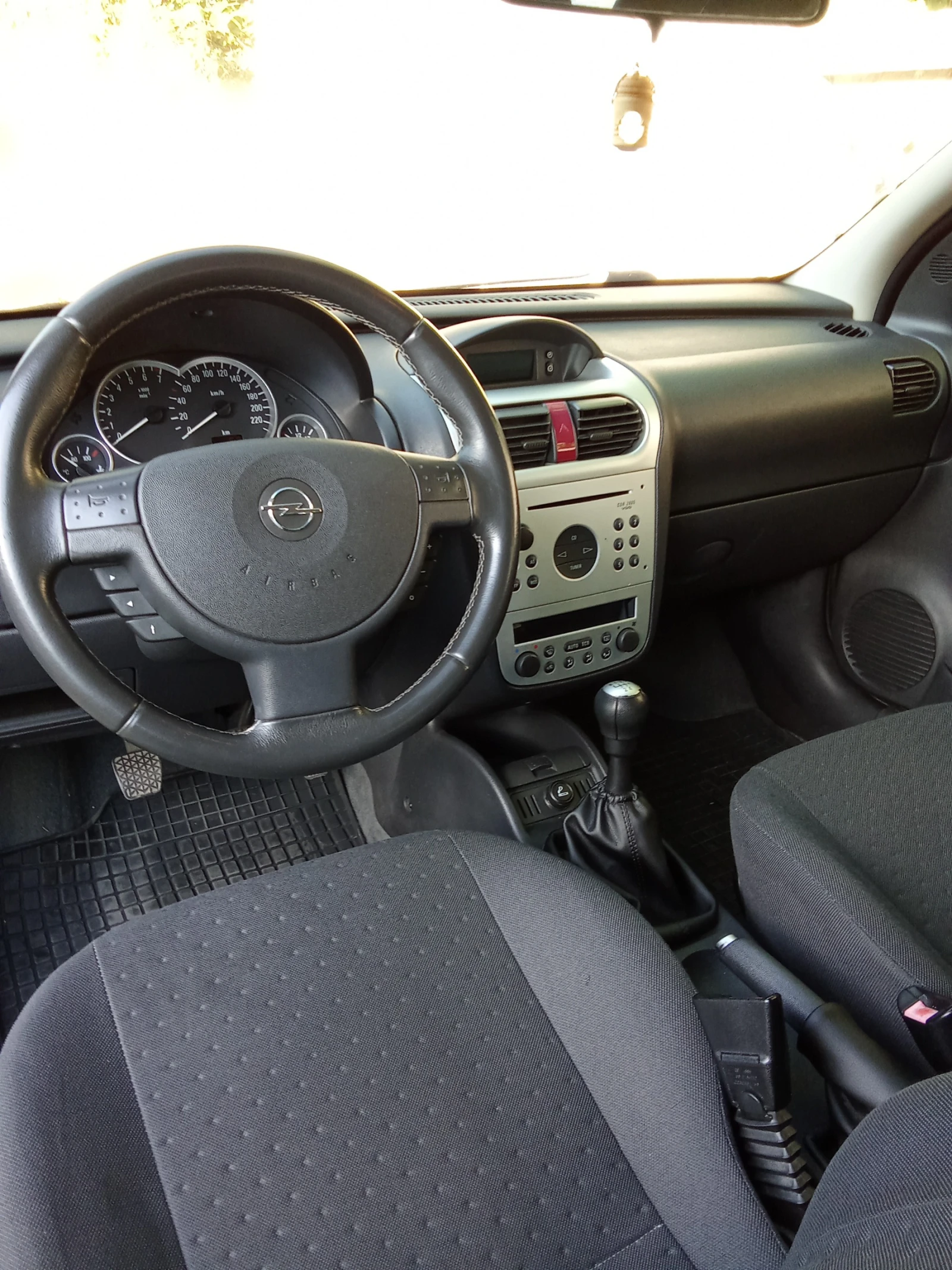 Opel Corsa  - изображение 7