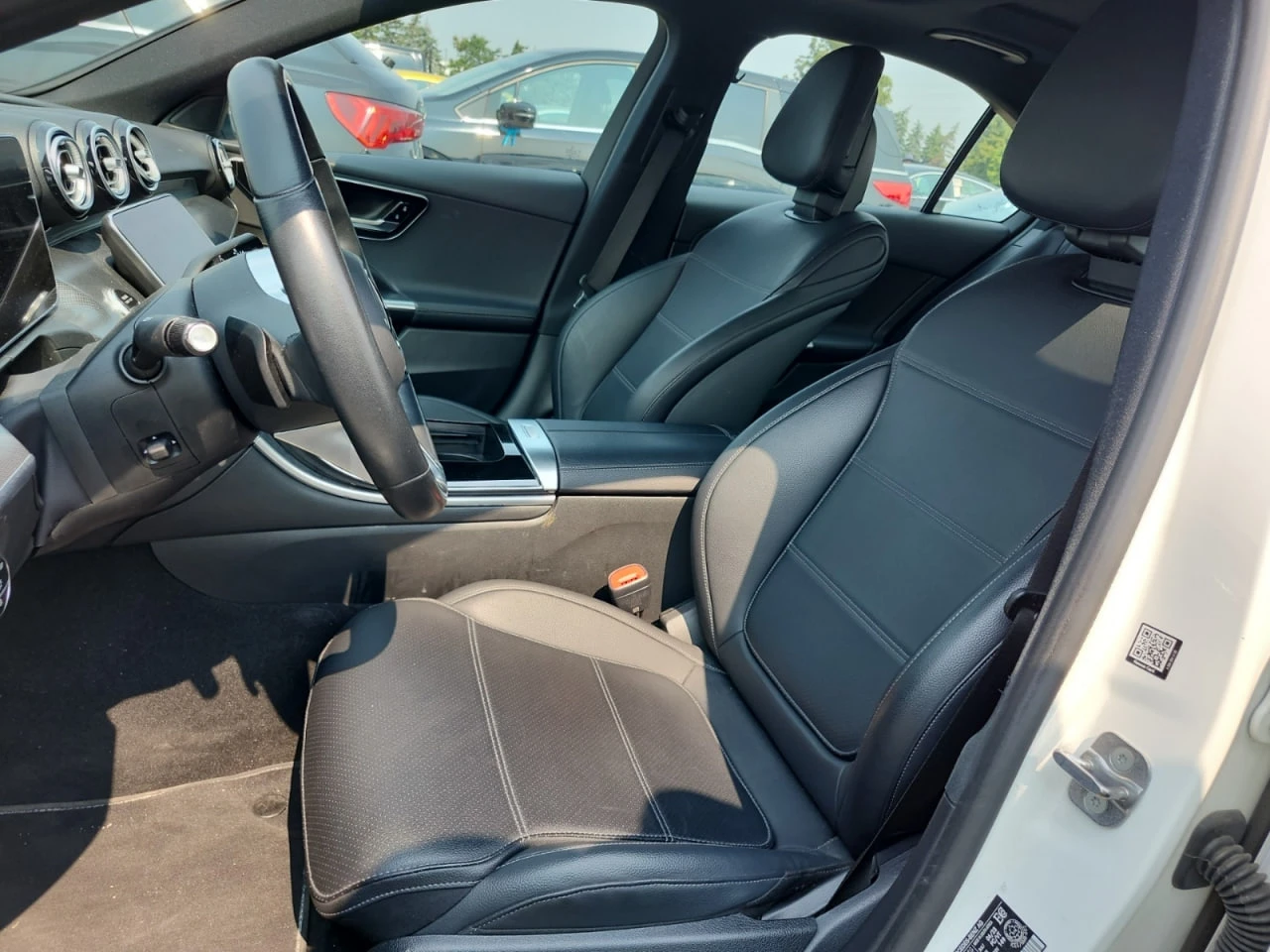 Mercedes-Benz C 300 AWD * CARFAX * АвтоКредит * Цена до България*  - изображение 6