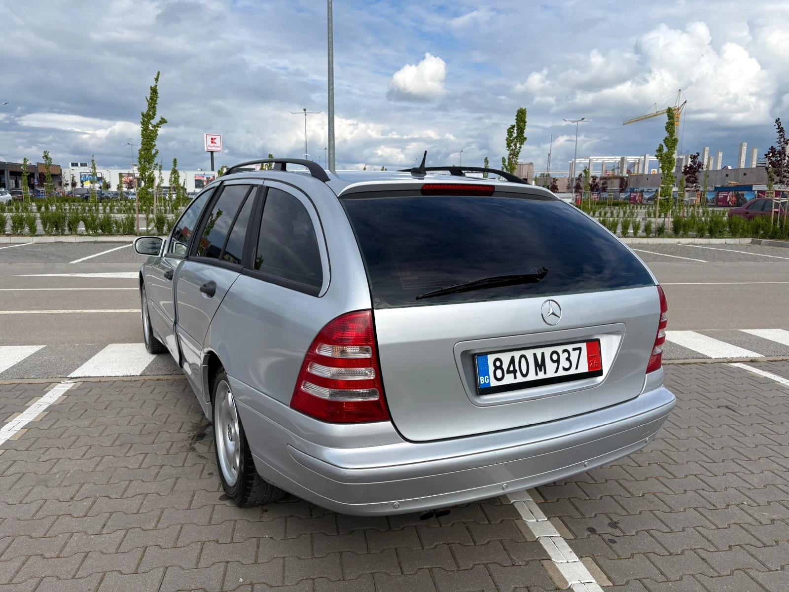 Mercedes-Benz C 220 2.2 CDI НОВ ВНОС АВТОМАТИК, снимка 4 - Автомобили и джипове - 52516632