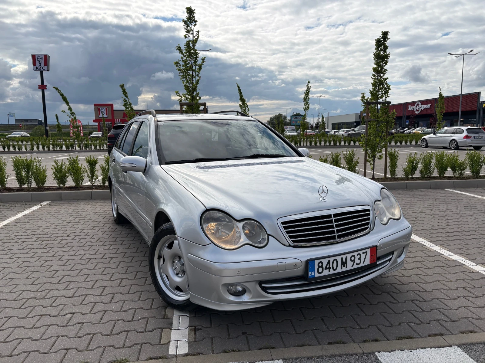 Mercedes-Benz C 220 2.2 CDI НОВ ВНОС АВТОМАТИК, снимка 2 - Автомобили и джипове - 52516632
