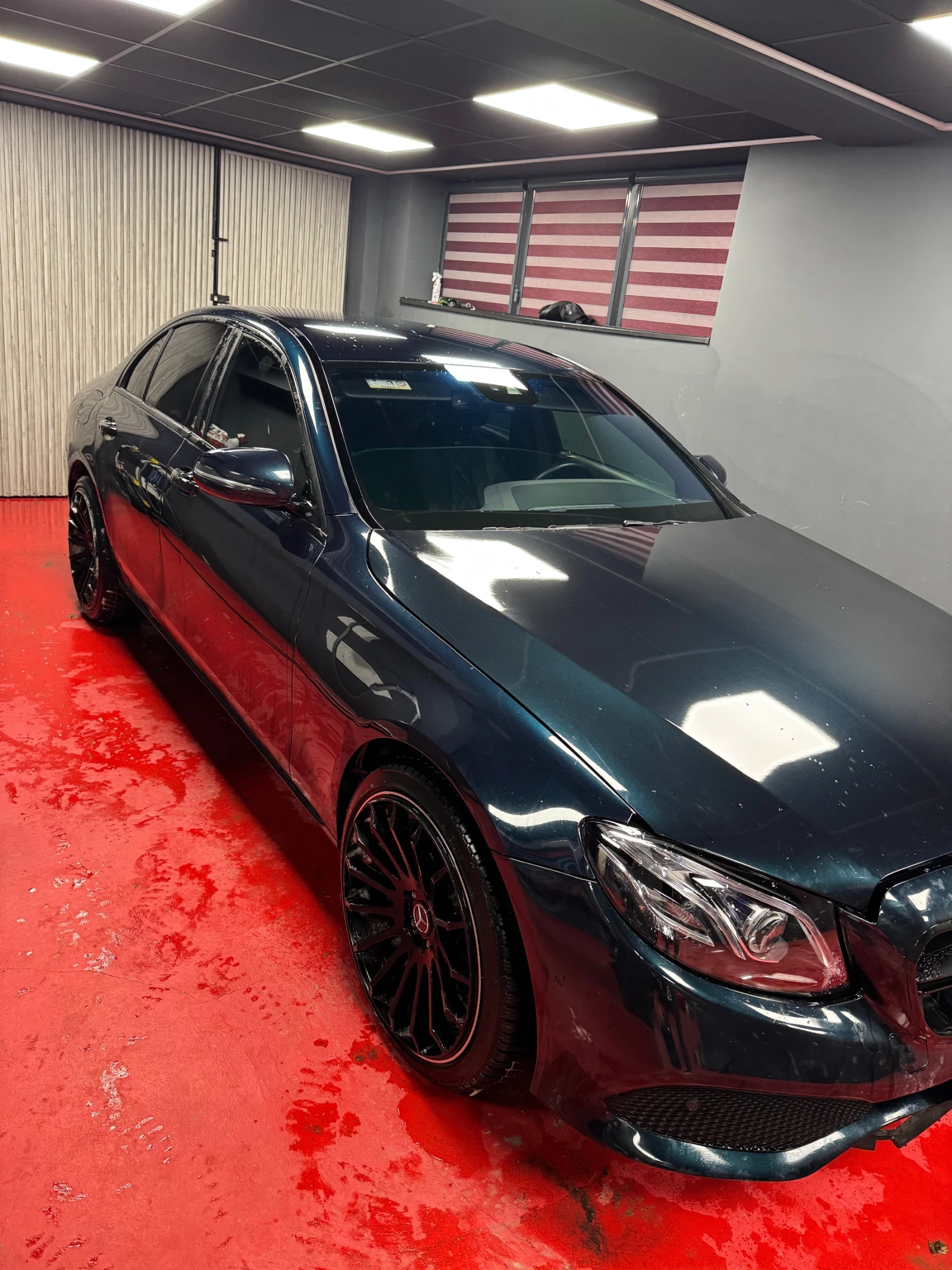 Mercedes-Benz E 220 Digital Designo 9G 4matic - изображение 5