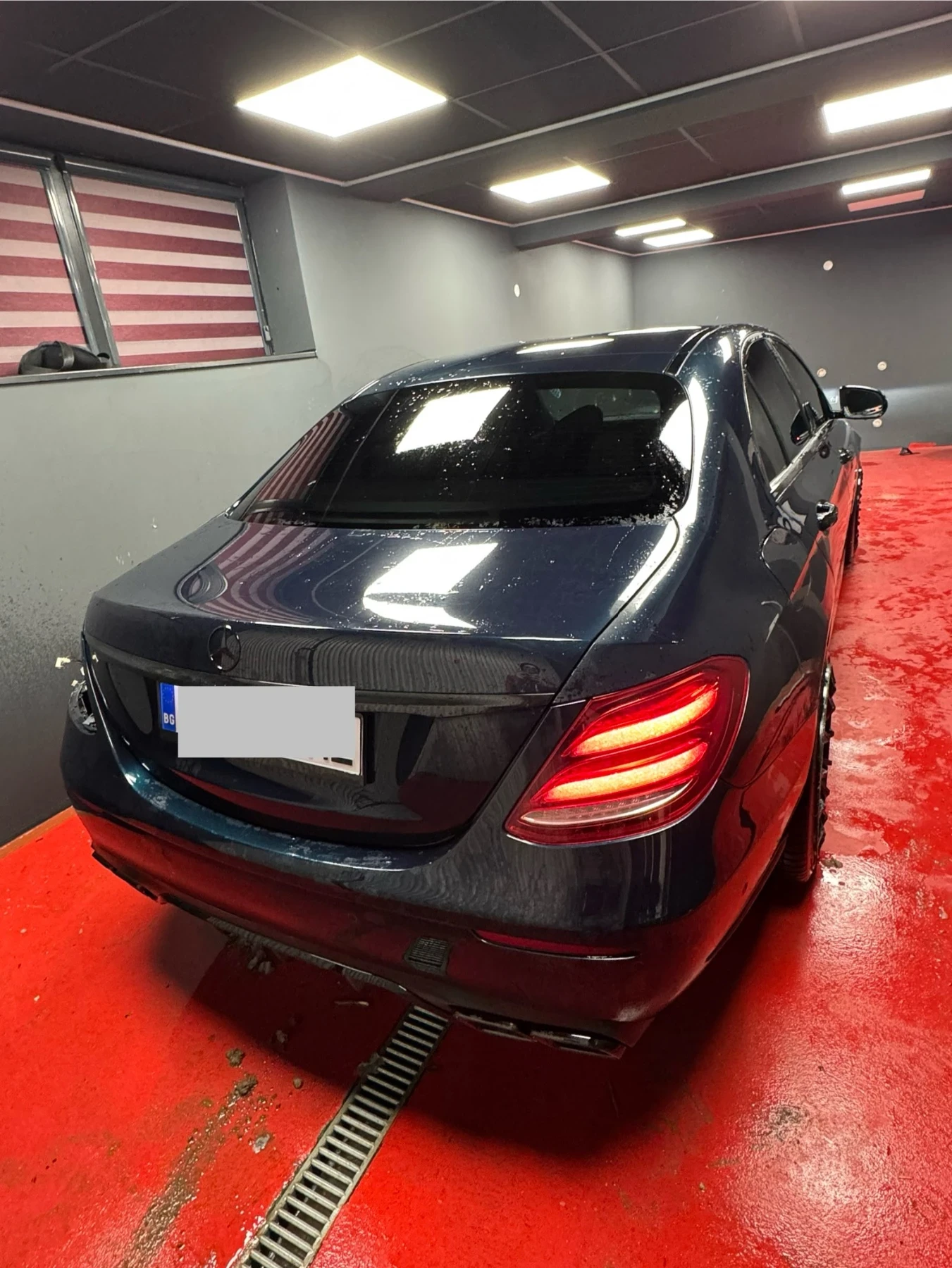 Mercedes-Benz E 220 Digital Designo 9G 4matic - изображение 3