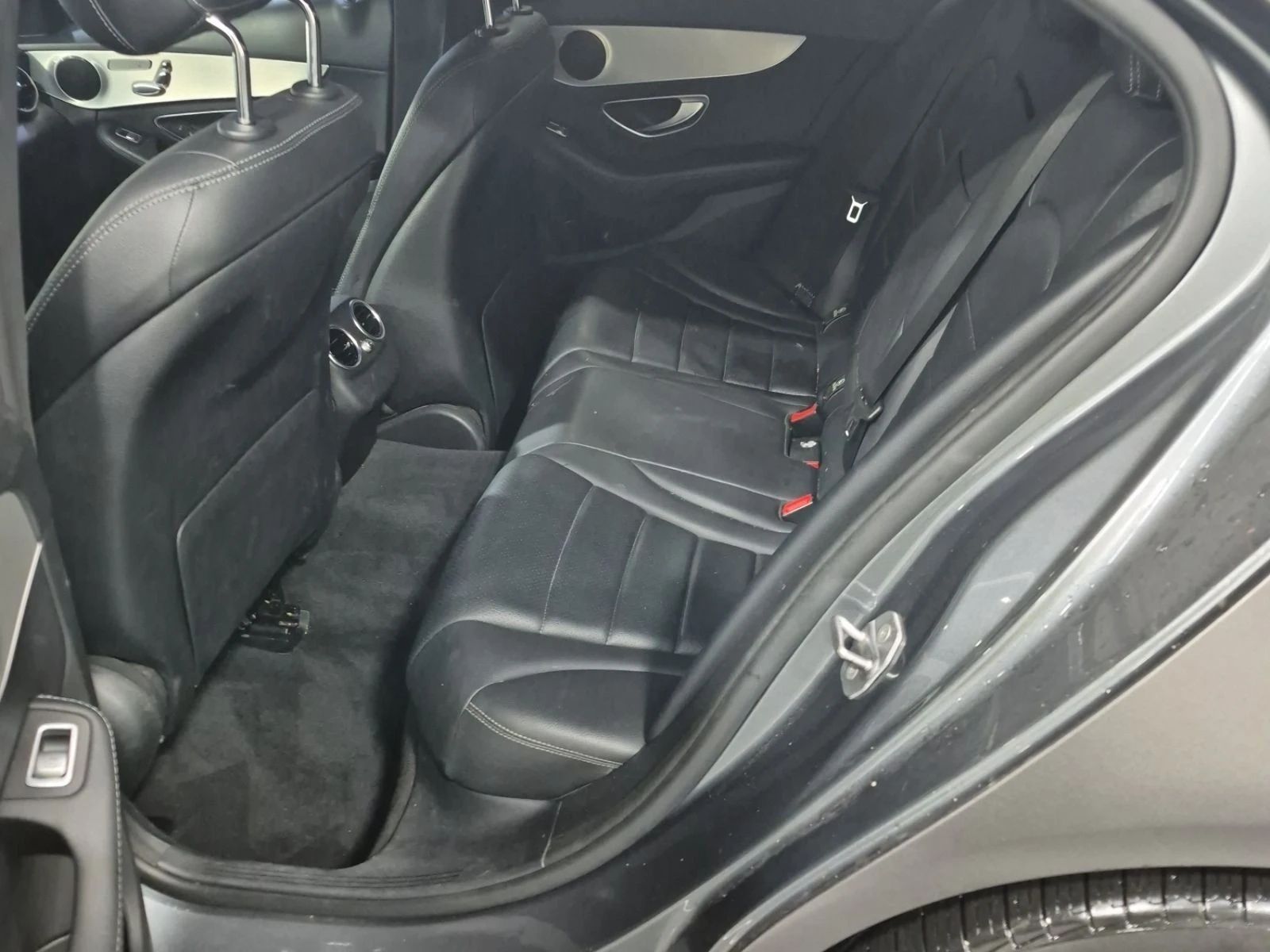 Mercedes-Benz C 300 С РЕГИСТРАЦИЯ & АВТО КРЕДИТ, снимка 12 - Автомобили и джипове - 53811807