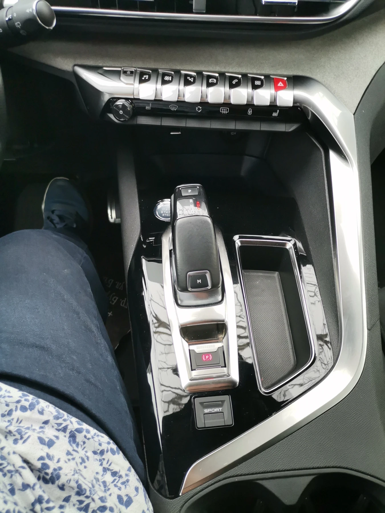 Peugeot 3008 GT LINE 2000 HDI, снимка 3 - Автомобили и джипове - 53906574