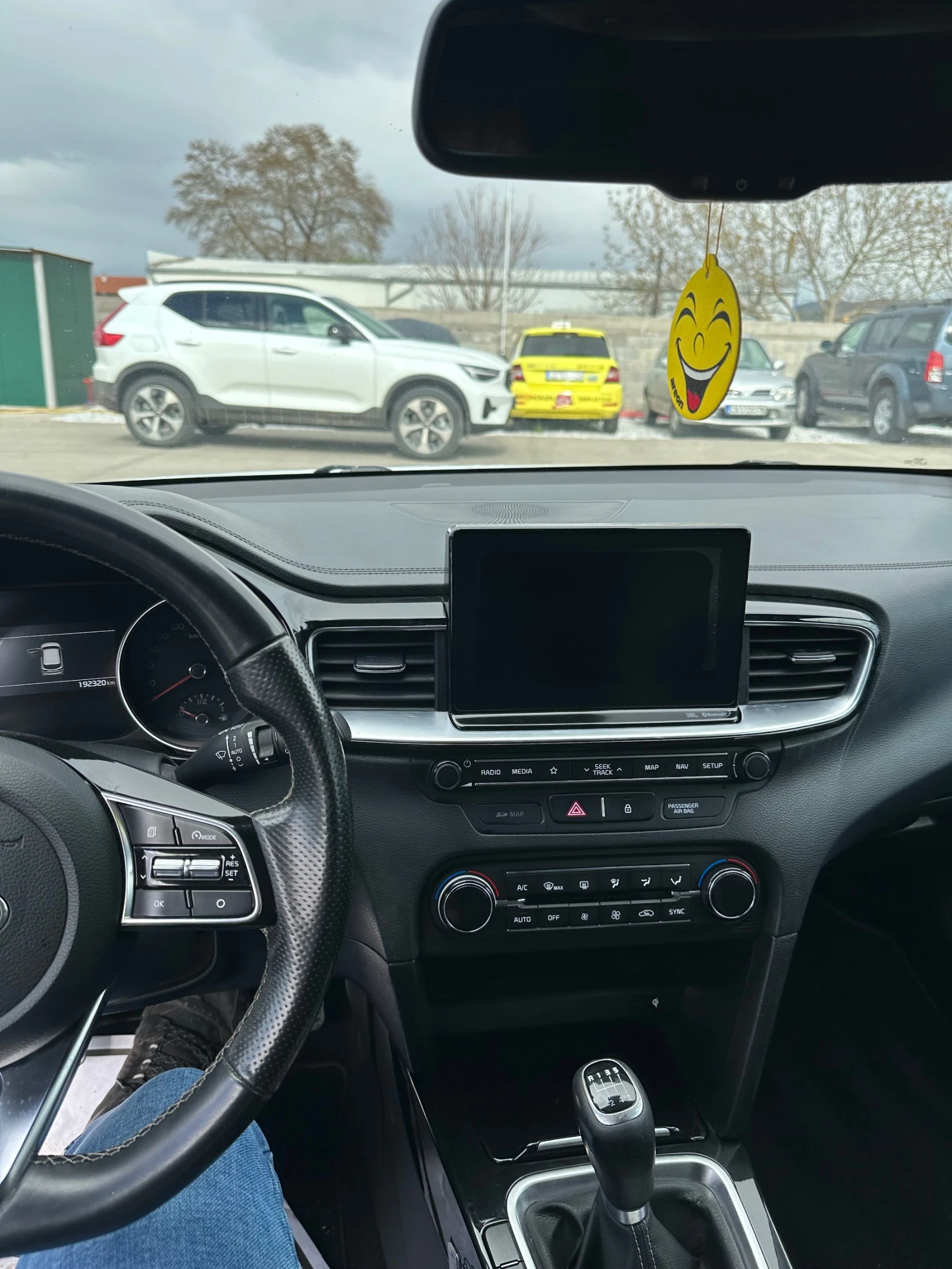 Kia Ceed, снимка 8 - Автомобили и джипове - 54069953