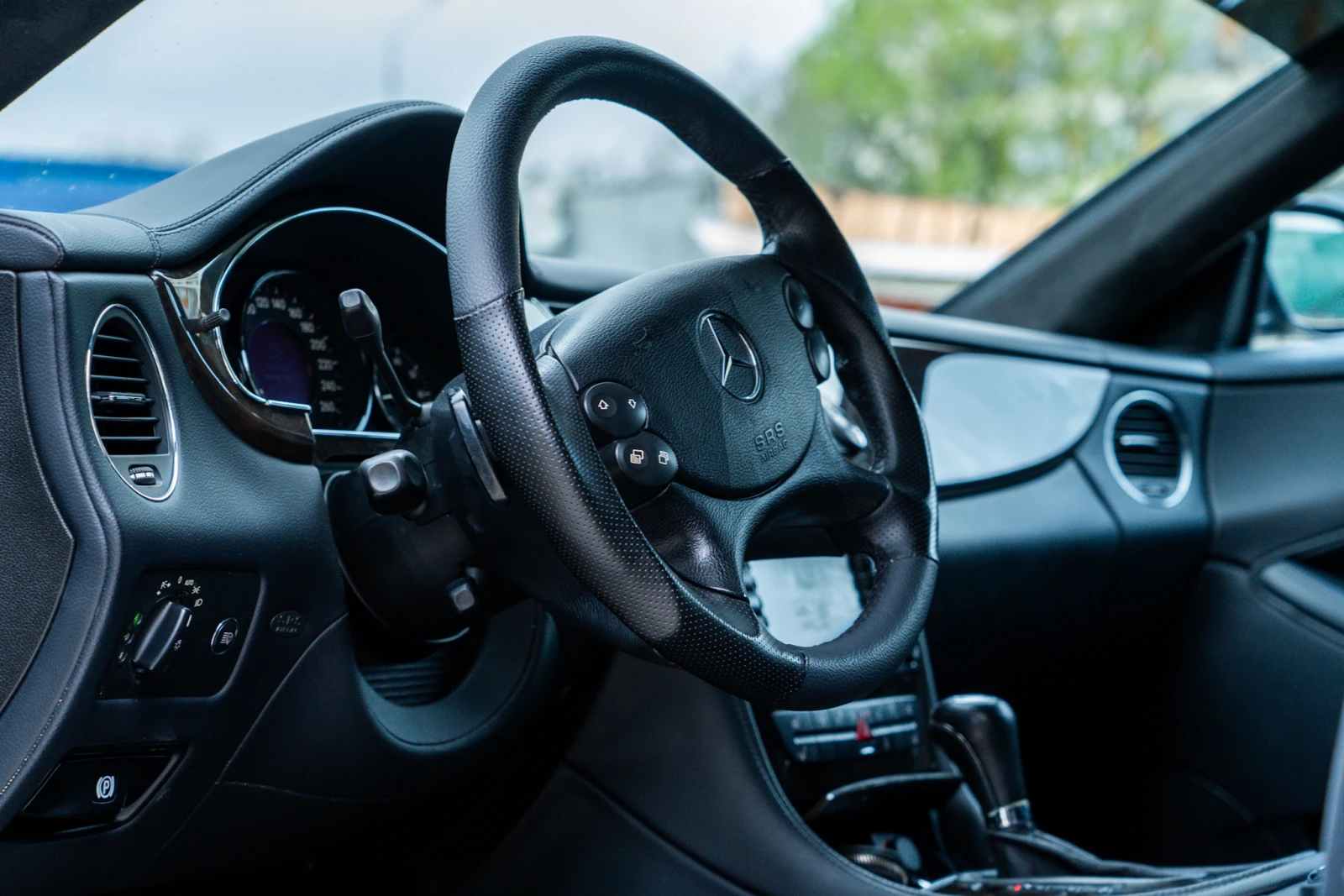 Mercedes-Benz CLS 550 AMG, снимка 6 - Автомобили и джипове - 54216023