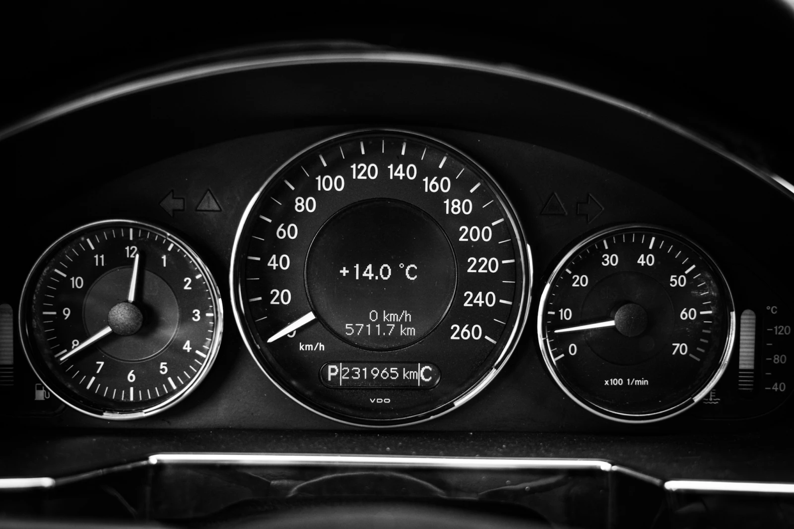 Mercedes-Benz CLS 550 AMG, снимка 11 - Автомобили и джипове - 54216023