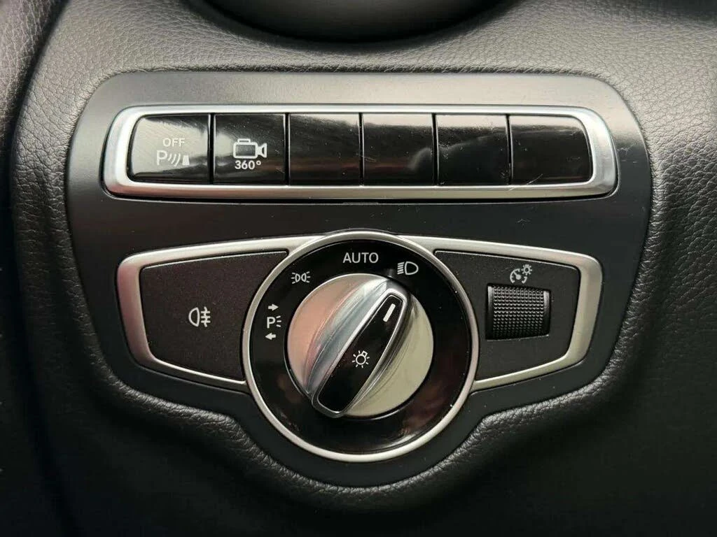 Mercedes-Benz C 300 COUPE* 4MATIC* AMG* ПОДГРЕВ* 360 КАМЕРИ* ПАНОРАМА, снимка 13 - Автомобили и джипове - 54224316