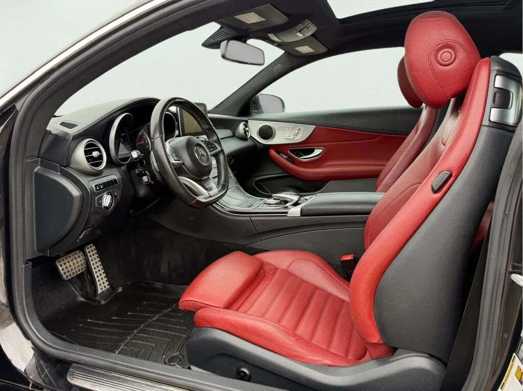 Mercedes-Benz C 300 COUPE* 4MATIC* AMG* ПОДГРЕВ* 360 КАМЕРИ* ПАНОРАМА, снимка 7 - Автомобили и джипове - 54224316