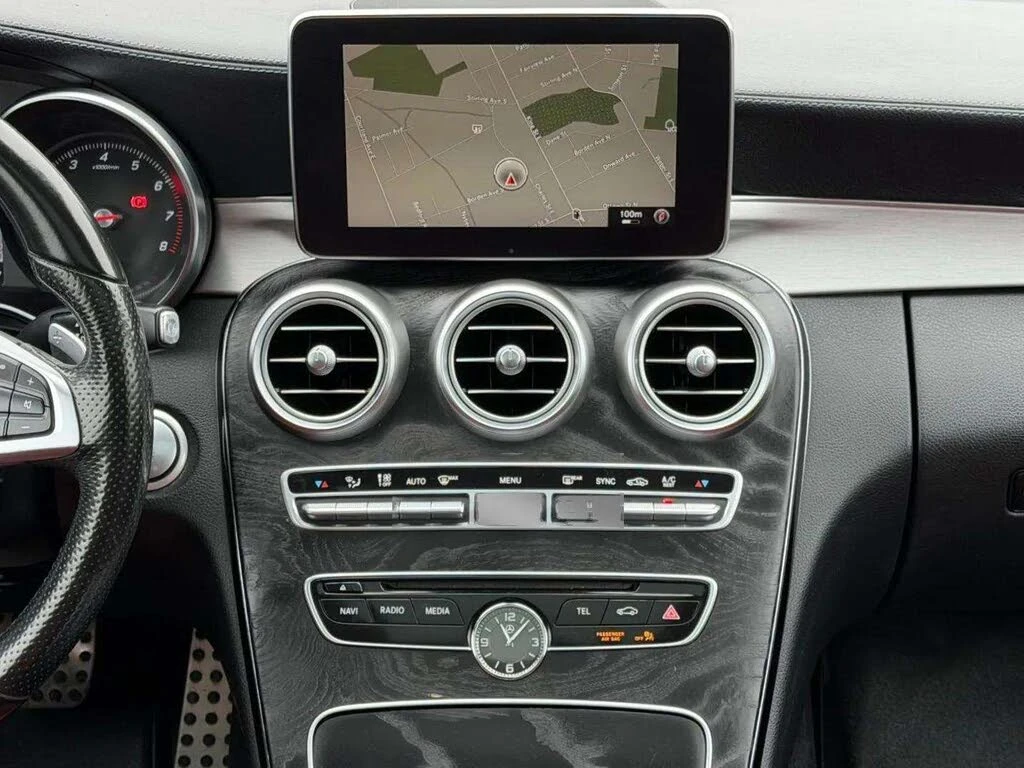 Mercedes-Benz C 300 COUPE* 4MATIC* AMG* ПОДГРЕВ* 360 КАМЕРИ* ПАНОРАМА, снимка 11 - Автомобили и джипове - 54224316