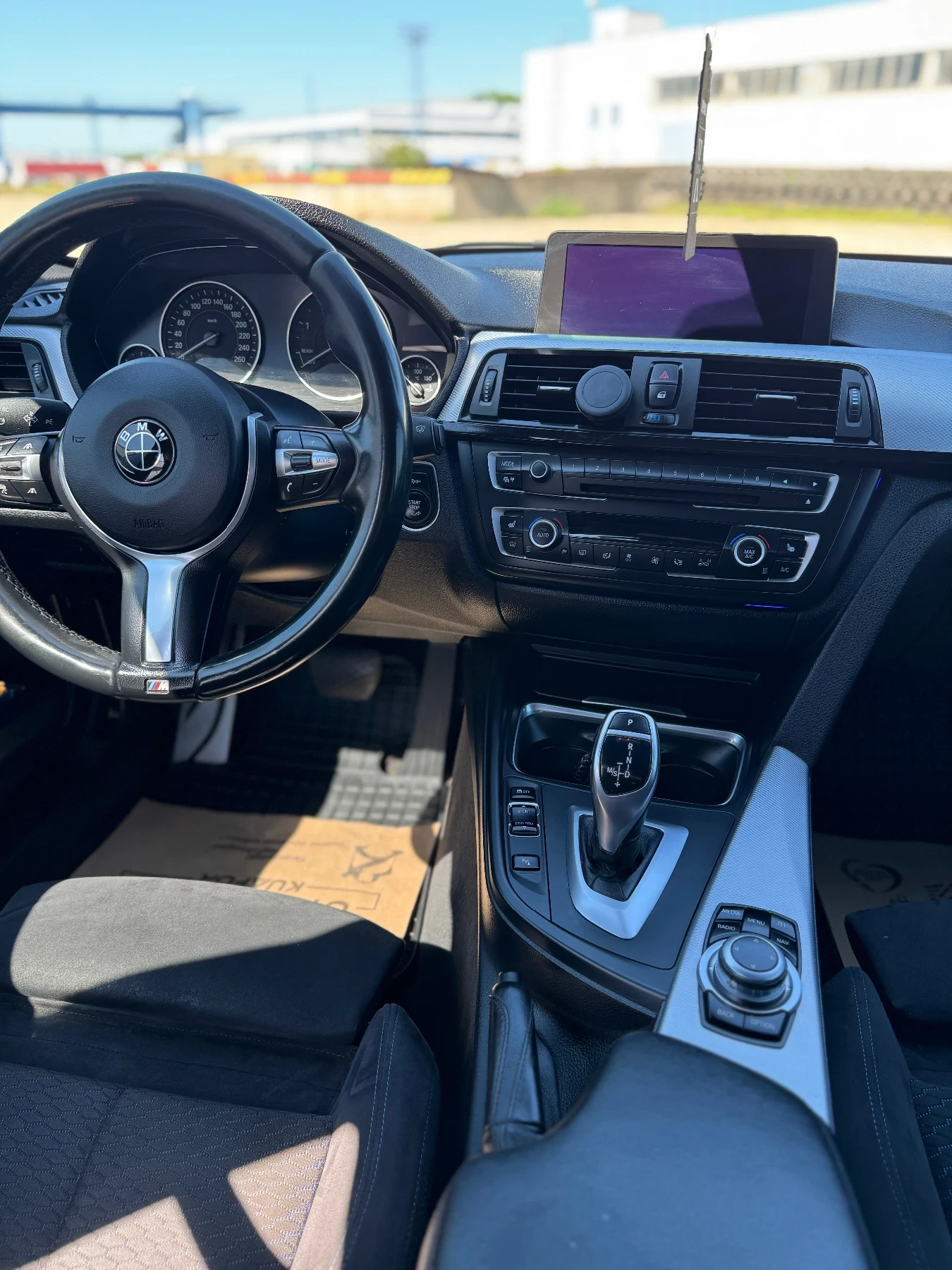 BMW 320, снимка 9 - Автомобили и джипове - 54309908