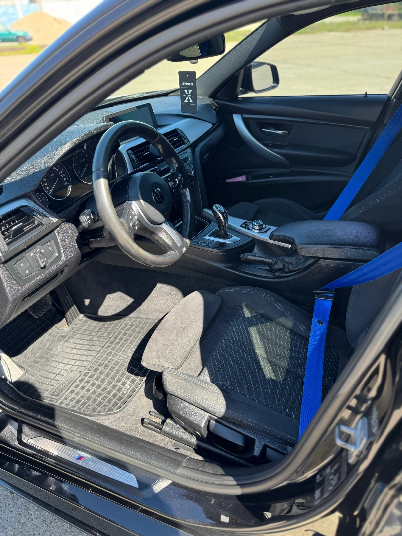 BMW 320, снимка 8 - Автомобили и джипове - 54309908