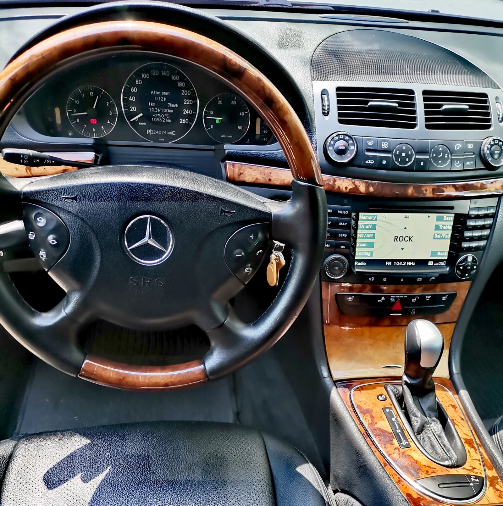 Mercedes-Benz E 280, снимка 7 - Автомобили и джипове - 54320655