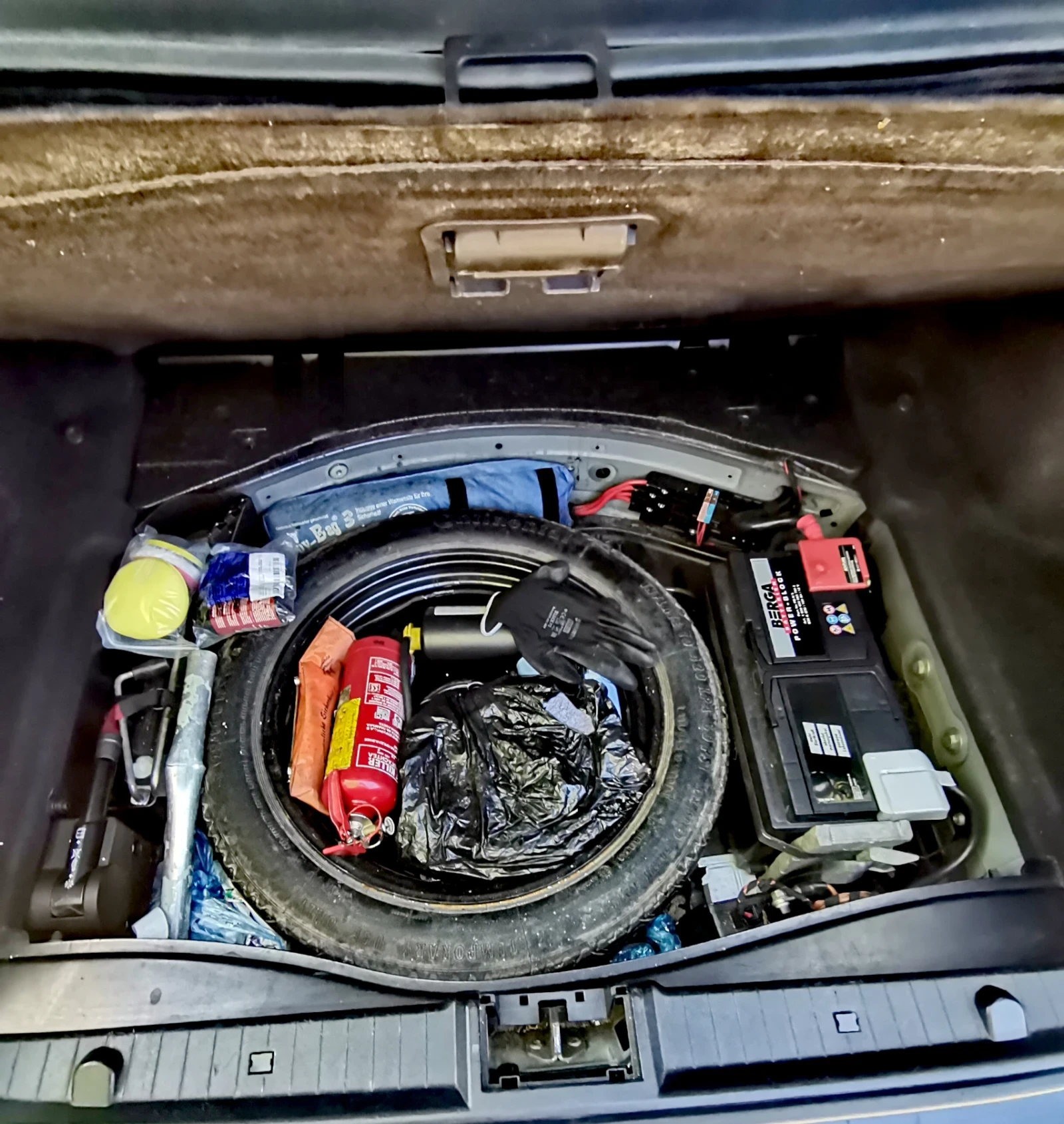 Mercedes-Benz E 280, снимка 15 - Автомобили и джипове - 54320655