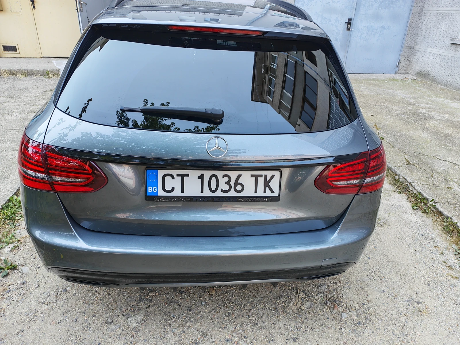 Mercedes-Benz C 220, снимка 3 - Автомобили и джипове - 54664688