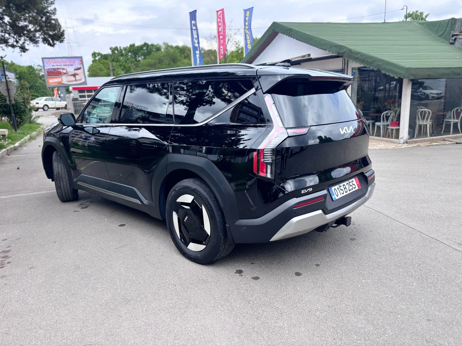 Kia EV9, снимка 3 - Автомобили и джипове - 54487848