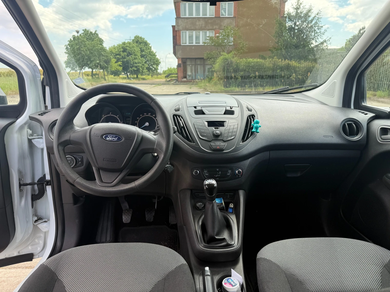 Ford Courier 1.5 TD Euro 6B, снимка 9 - Автомобили и джипове - 54628664