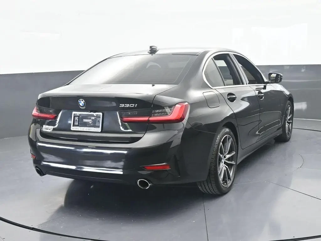 BMW 330 i, снимка 5 - Автомобили и джипове - 54810818