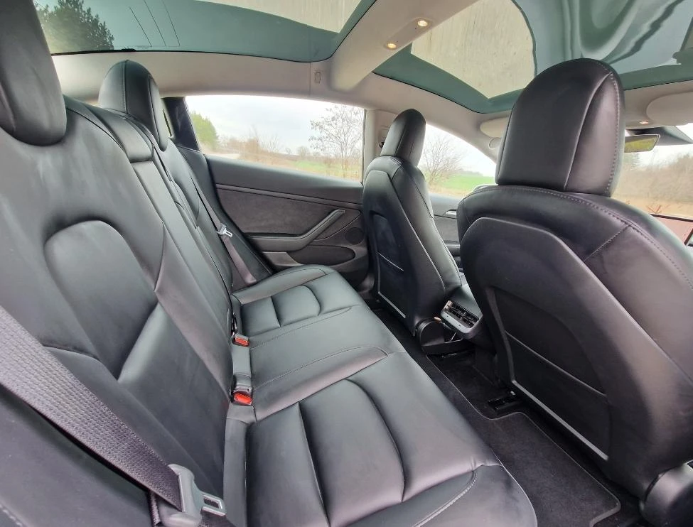 Tesla Model 3 Фейслифт с Термопомпа, снимка 11 - Автомобили и джипове - 55840372