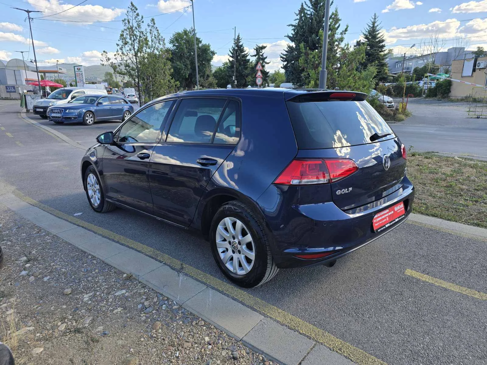 VW Golf 1.6TDI, снимка 6 - Автомобили и джипове - 55954162