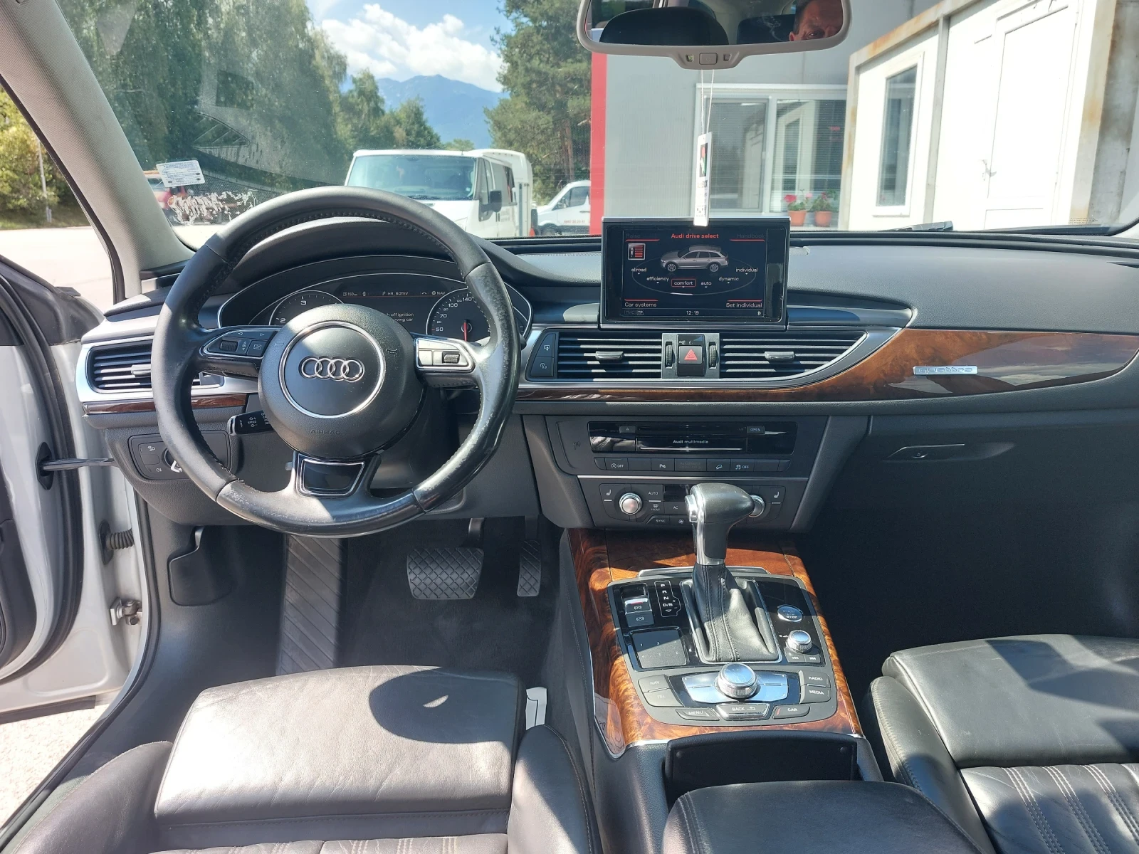 Audi A6 Allroad Комби, снимка 10 - Автомобили и джипове - 55974411