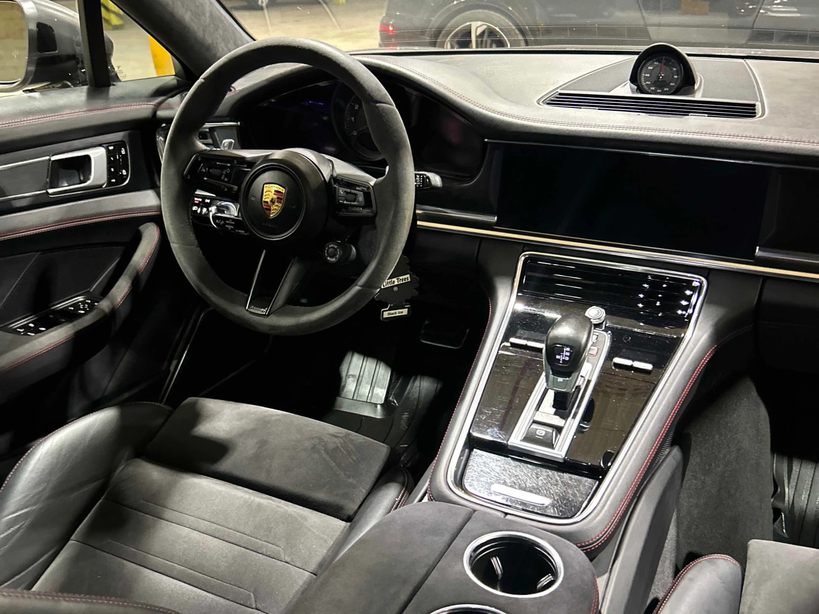 Porsche Panamera * GTS * АВТОКРЕДИТ БЕЗ ПЪРВОНАЧАЛНА ВНОСКА8, снимка 5 - Автомобили и джипове - 55976152