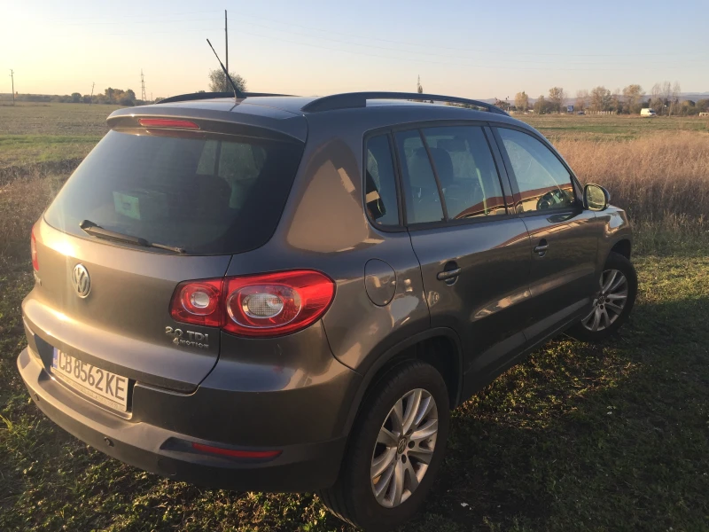 VW Tiguan, снимка 4 - Автомобили и джипове - 47674211