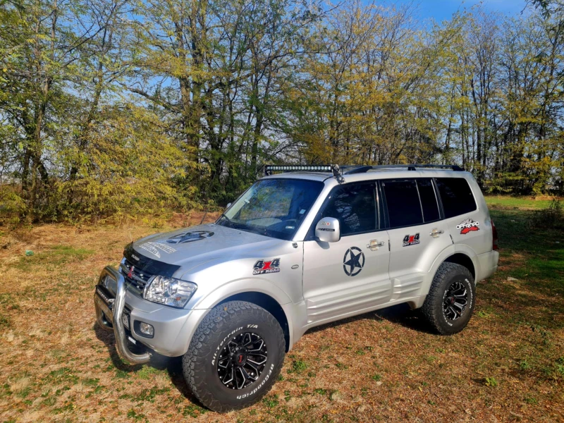 Mitsubishi Pajero 3.5GDI, снимка 8 - Автомобили и джипове - 47765511