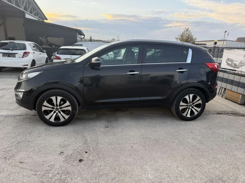 Kia Sportage 1.7d, снимка 4 - Автомобили и джипове - 48042188