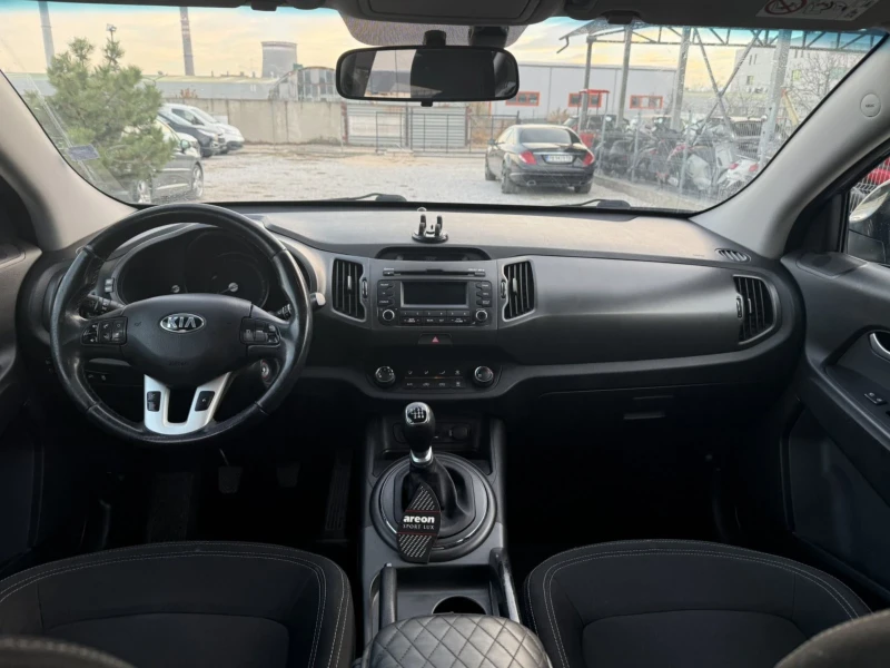 Kia Sportage 1.7d, снимка 8 - Автомобили и джипове - 48042188