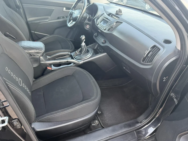 Kia Sportage 1.7d, снимка 11 - Автомобили и джипове - 48042188