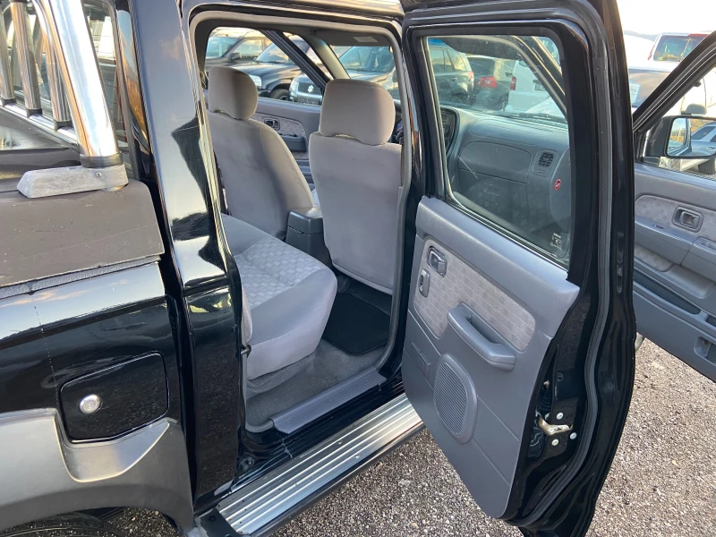 Nissan Navara 2.4 ГАЗ ГЪРЦИЯ ТОП ТОП ТОП, снимка 11 - Автомобили и джипове - 52204333