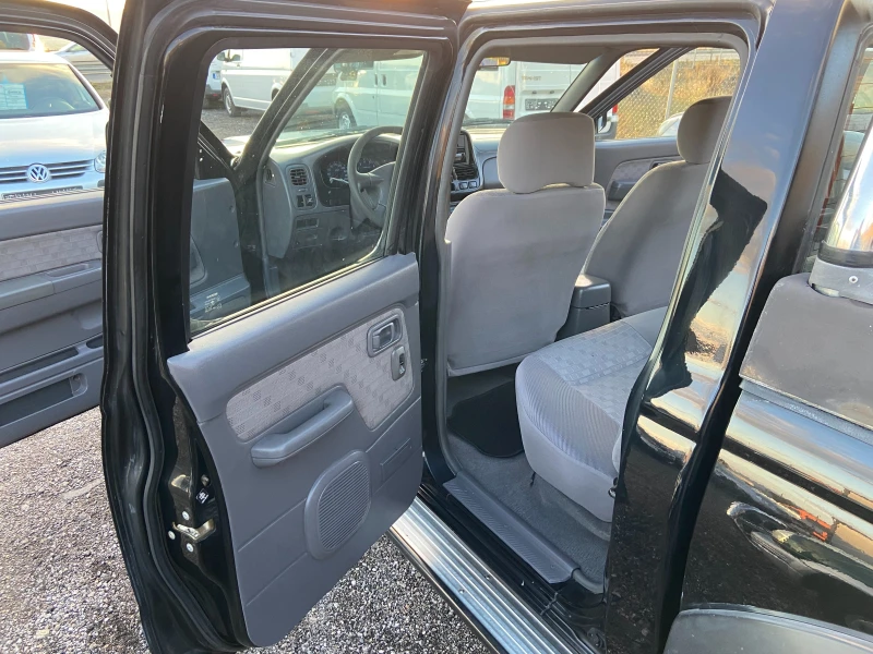 Nissan Navara 2.4 ГАЗ ГЪРЦИЯ ТОП ТОП ТОП, снимка 10 - Автомобили и джипове - 52204333